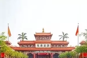粉丝应援账目公开事件条目封面，铺开的表格与计算器
